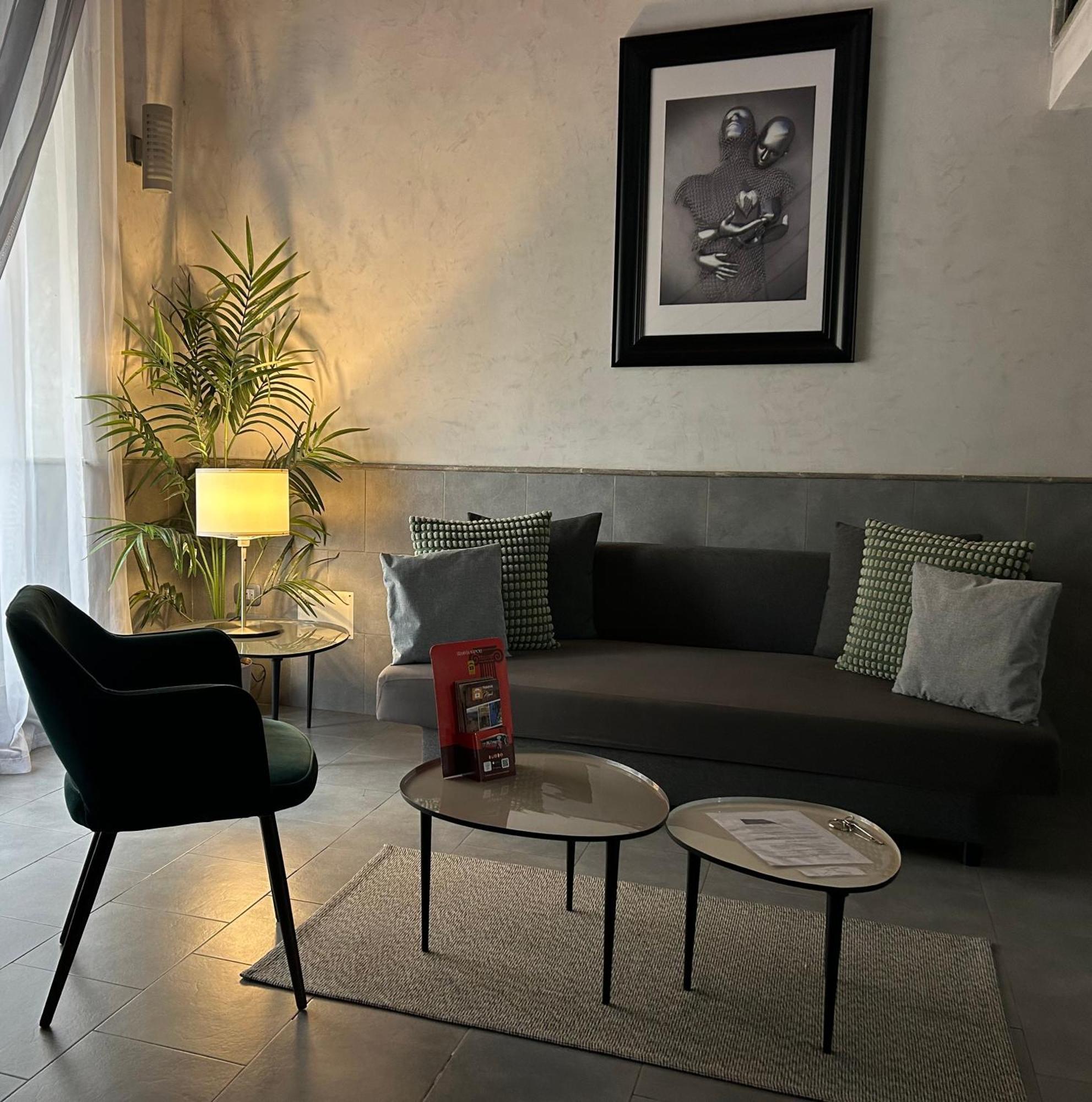 A Un Passo Dal Castello Maschio Angioino Appartment Napoli Exterior foto